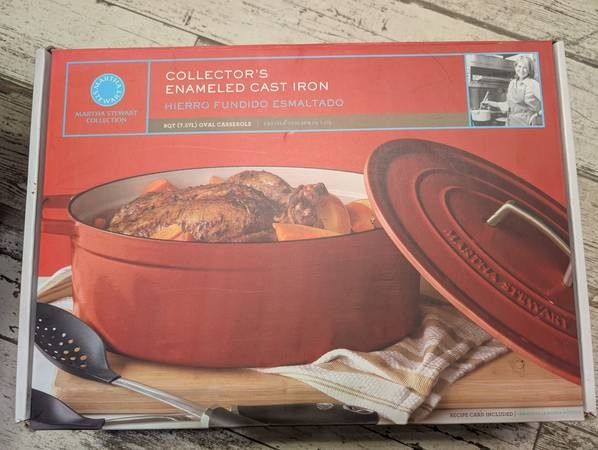 New Rare Martha Stewart Collector’s Enameled Cast-Iron 8 Qt Oval