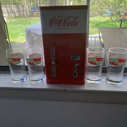 Vtg Coca-Cola Vending Tin 4 x 8 oz Glases 1999 Complete & Clean
