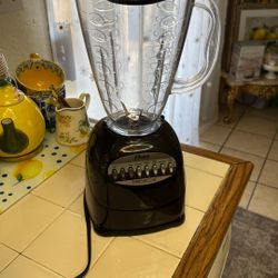 Licuadora Oster . 