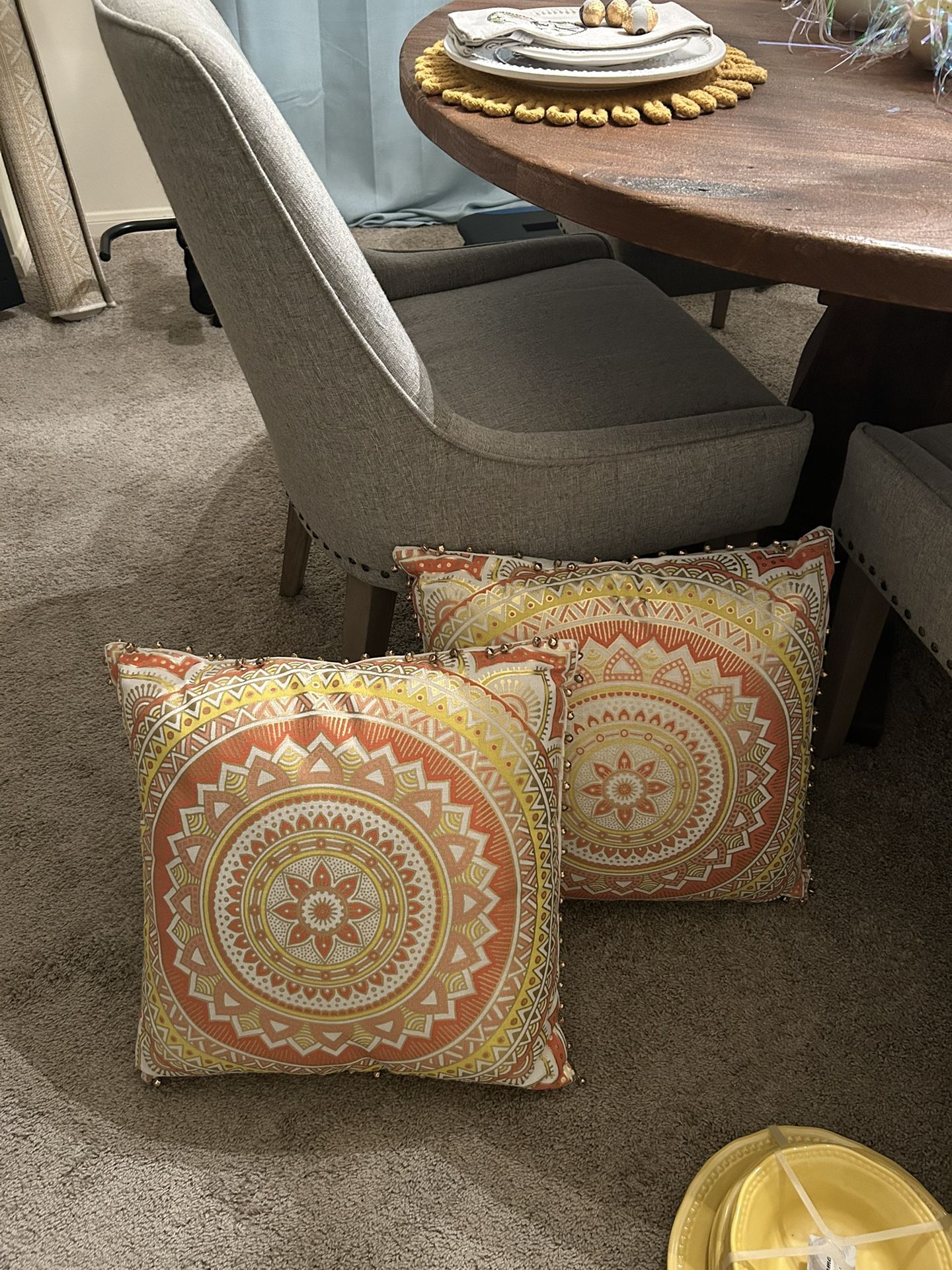 Decorate Fall Pillows