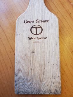 The Great Scrape Woody Paddle Grill Scraper