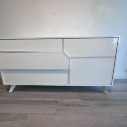 Modern White Dresser / Sideboard – 5’ Wide, Sleek Design