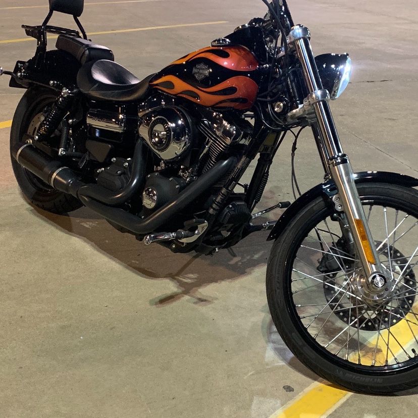 2014 Harley  Davidson Dyna Wide  Glyde