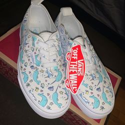 Girls shoes
