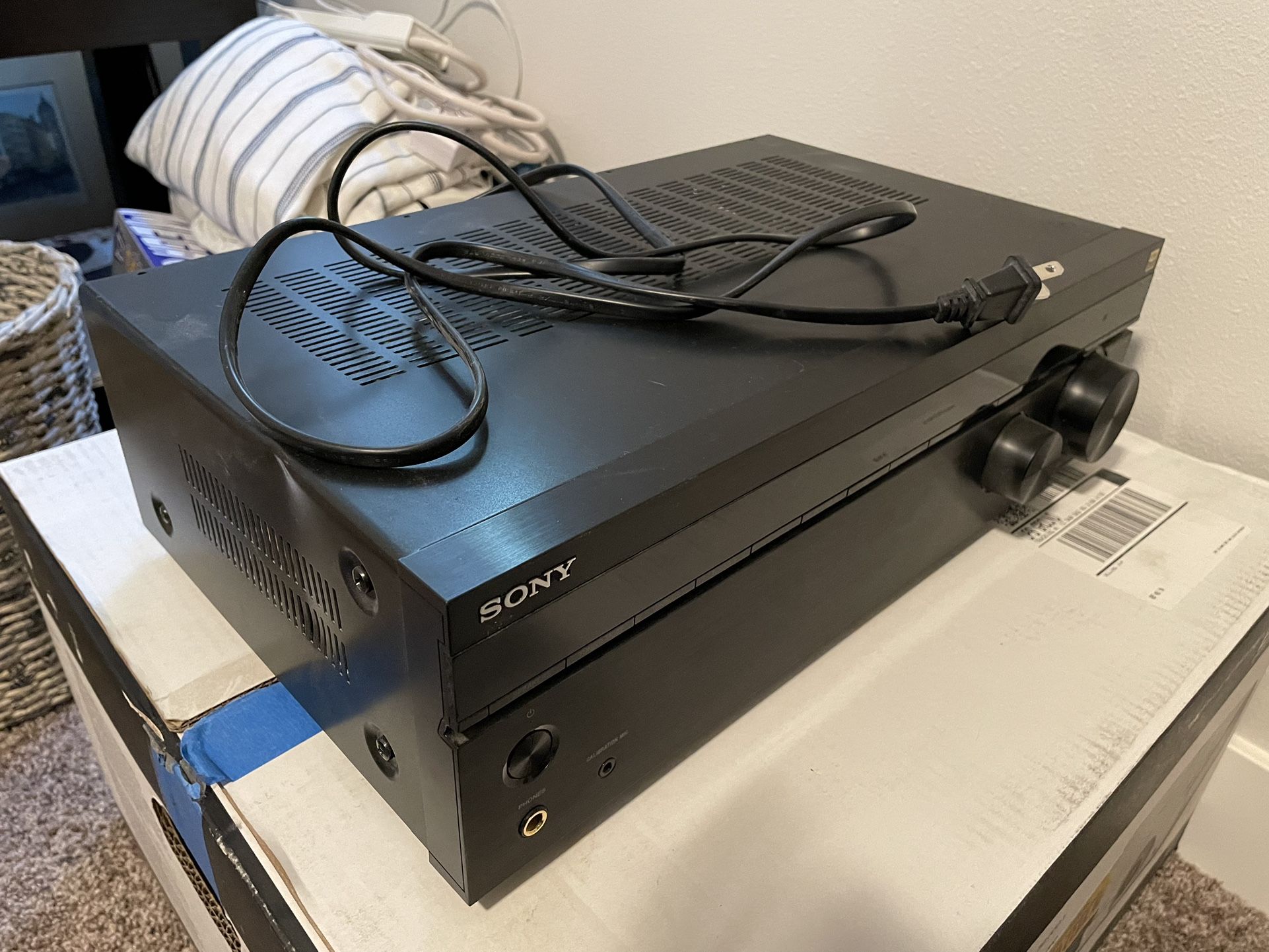 Sony Audio Receiver - STR-DH790