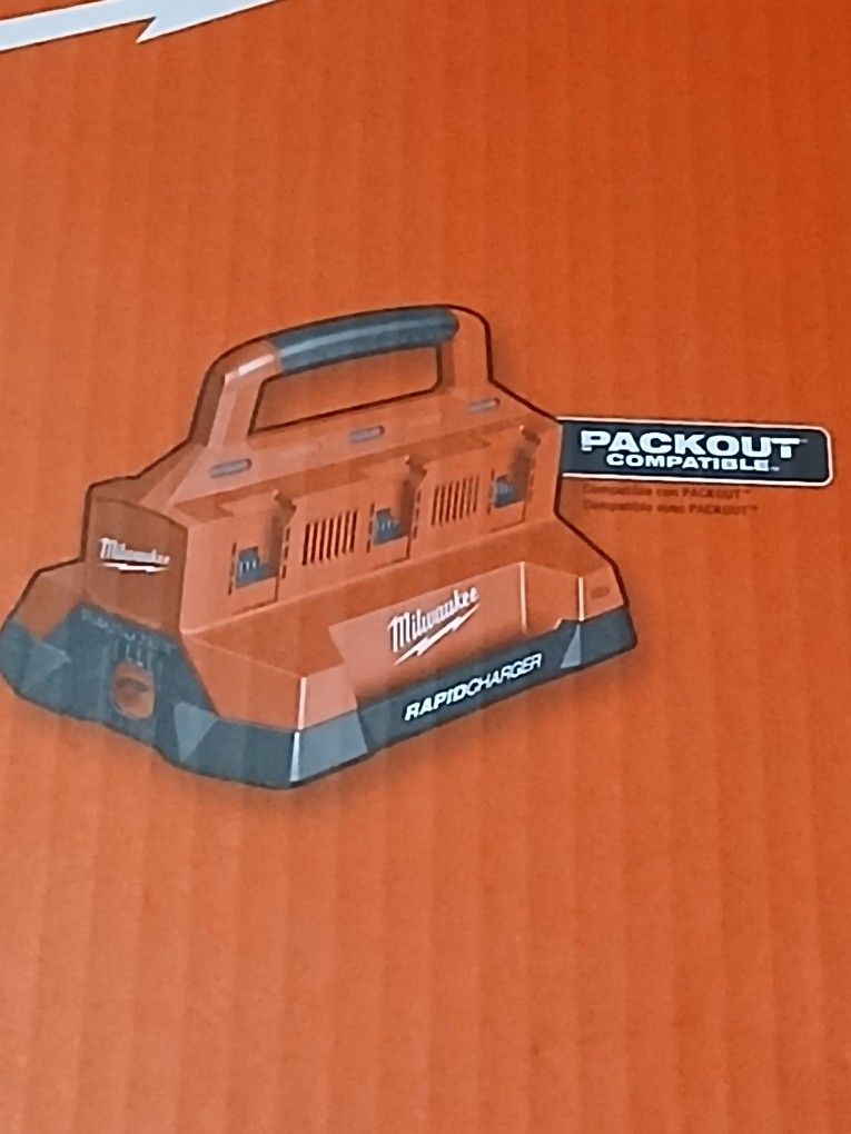 Milwaukee New Fast Charger Pack Out 18M- No Battery