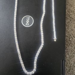 24 Inc Tennis Chain A 8.5 Inch Bracelet 