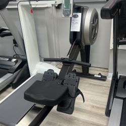 ATTAIN FITNESS ROWER 