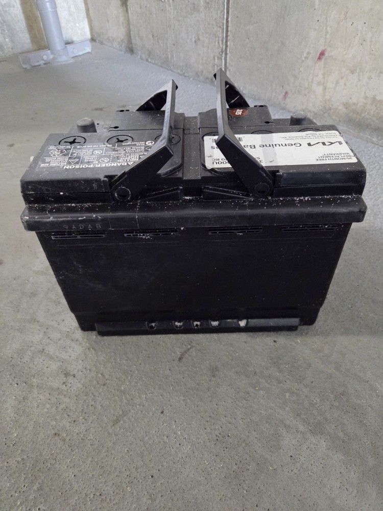 Kia Genuine Battery 12V — Original OEM Battery, Tested and Fully Functional