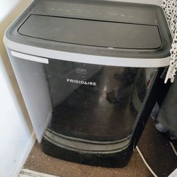 Frigidaire AC Unit