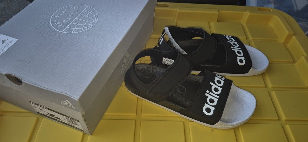 New Adidas Sandals Mens Size 9 Or Womens Size 10