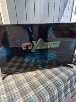 32" Samsung tv with remote