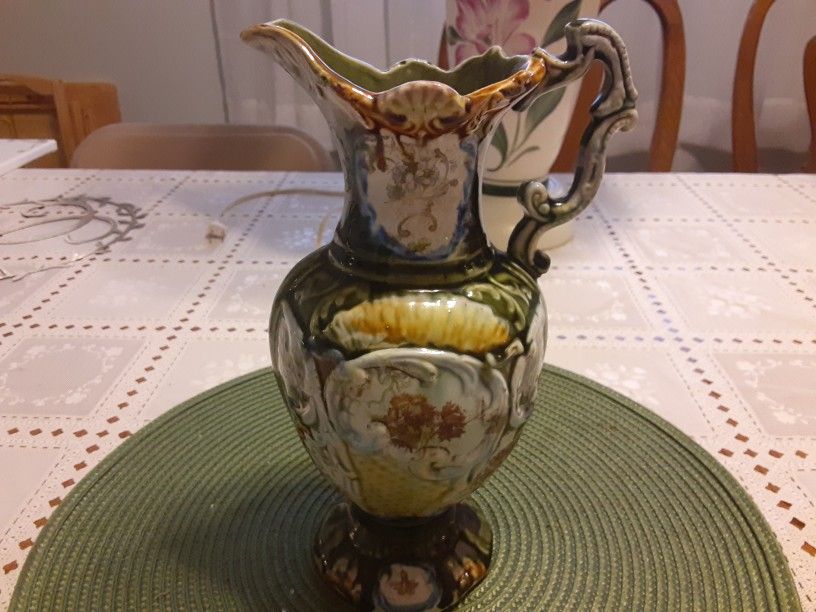 VERY UNIQUE LOOKING VINTAGE Vase HAND CRAFTED WITH LOTS OF COLORS 10 INCHES TALL