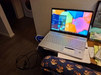 HP Pavillion Excellent Condition!