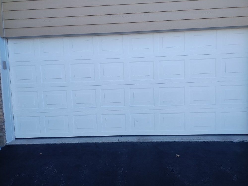 Used 16x7 Insulated White Garage Door