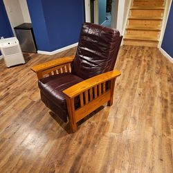 shaker style Leather recliner