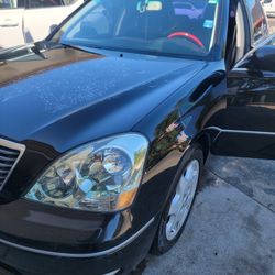 A Clean Title 2002 Lexus LS 430