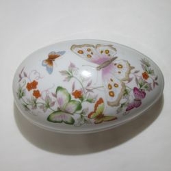 1974 Vintage Avon Fine China Porcelain Egg Trinket Box with 22 K Gold Trim JAPAN