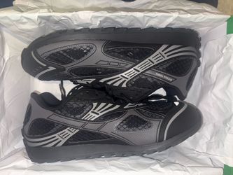 black bottega veneta (DESCRIPTION)