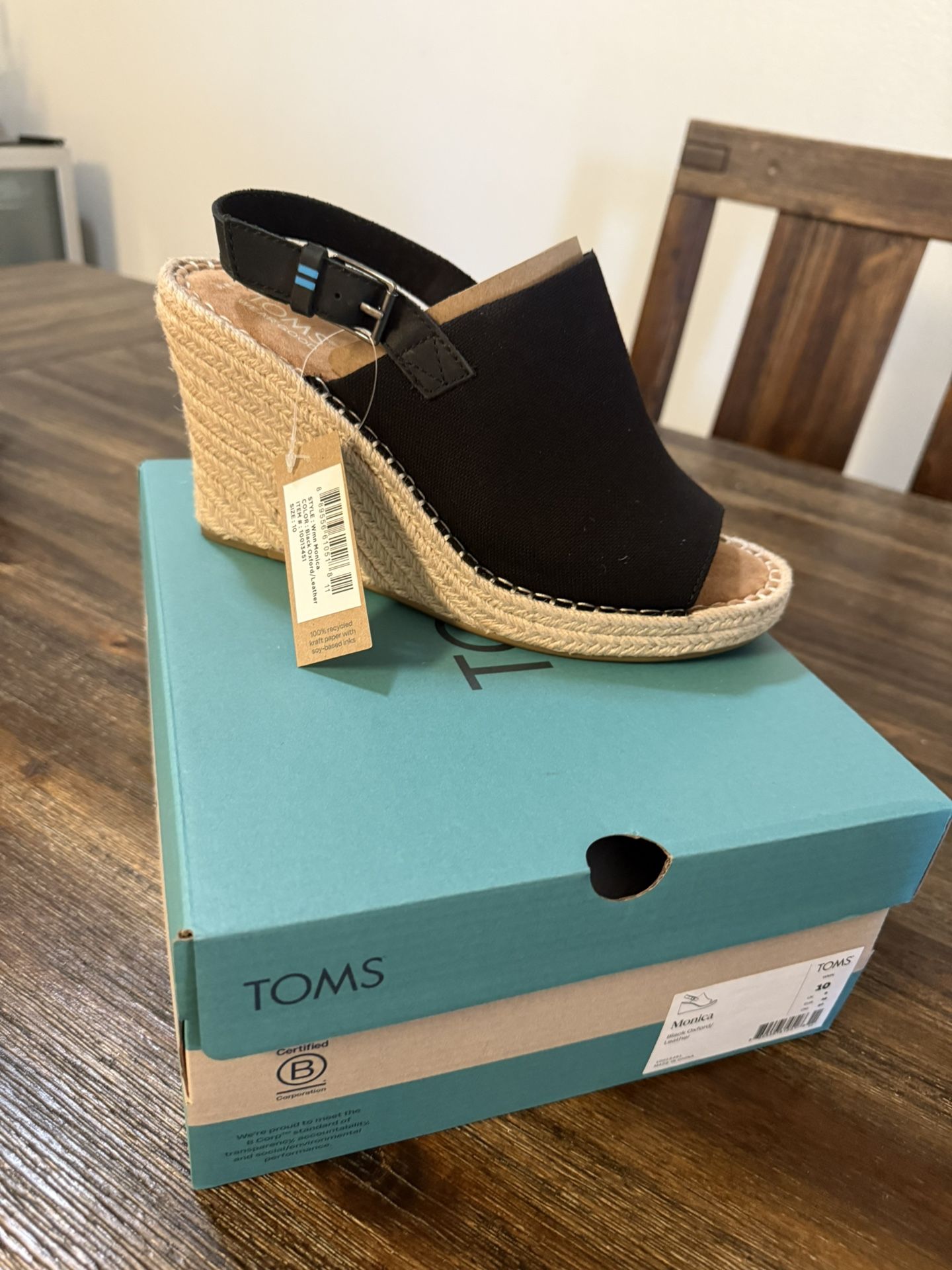 Toms