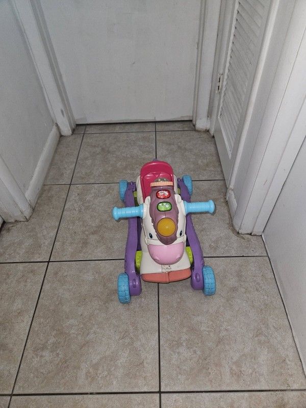 VTech Prance & Rock Learning Unicorn Baby and Toddler Toys WITH BATTETIES