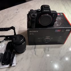 Sony Alpha A7lll Amost New . ( + Camera Kit ) 