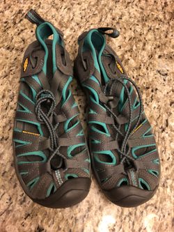 Brand new KEEN shoes waterproof women size 7