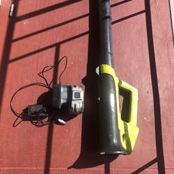 Ryobyi Blower Big Battery Charger