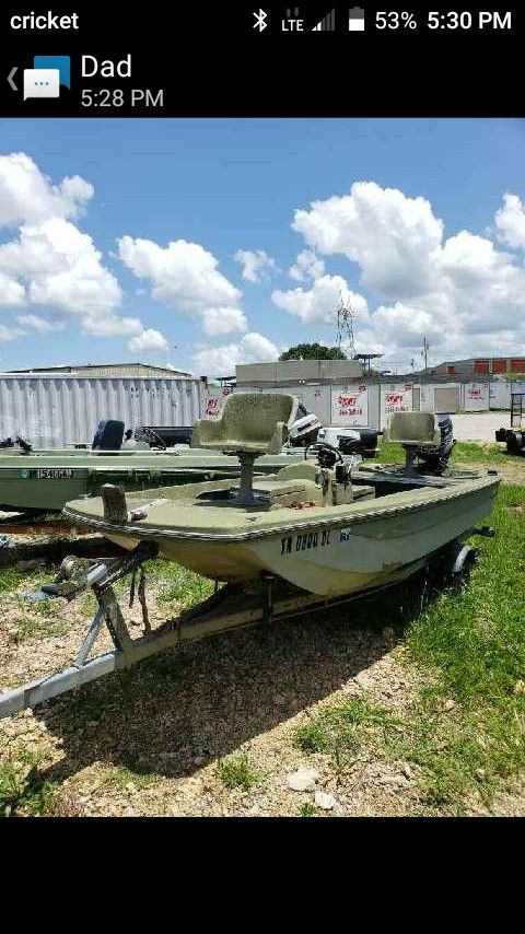 Adtro glass bass boat