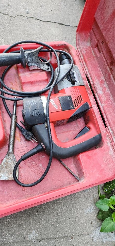 Milwaukee Rotary Hammer Drill