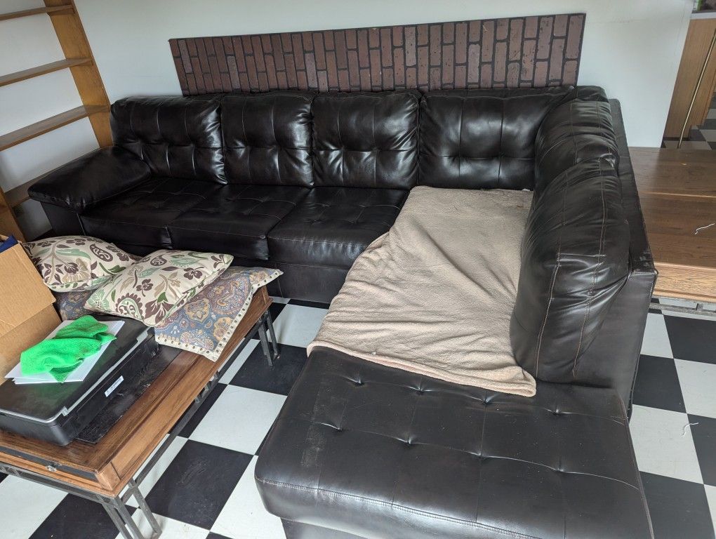 Free Sectional Couch, Pickup In Elgin 