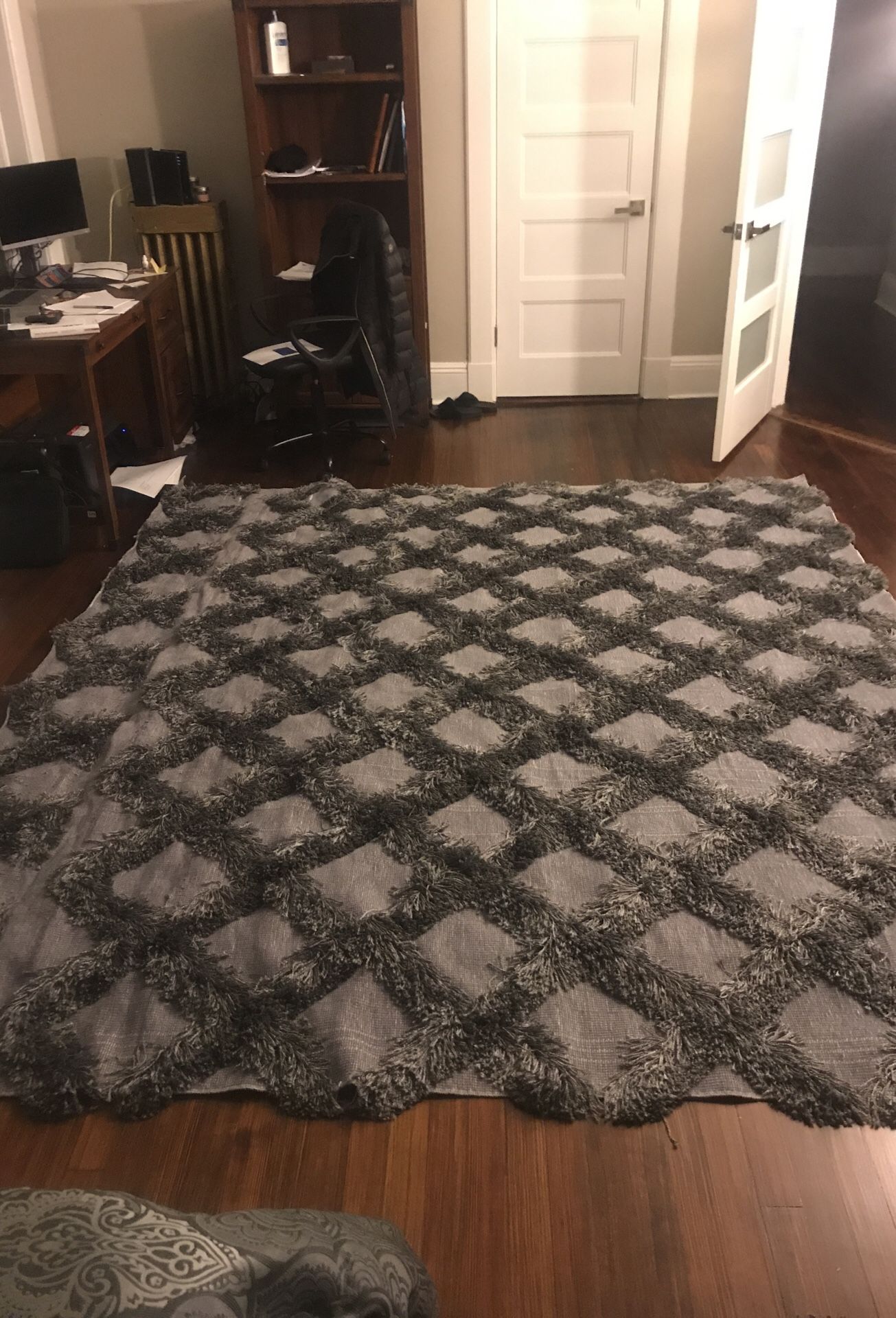 7X10 rug brand new