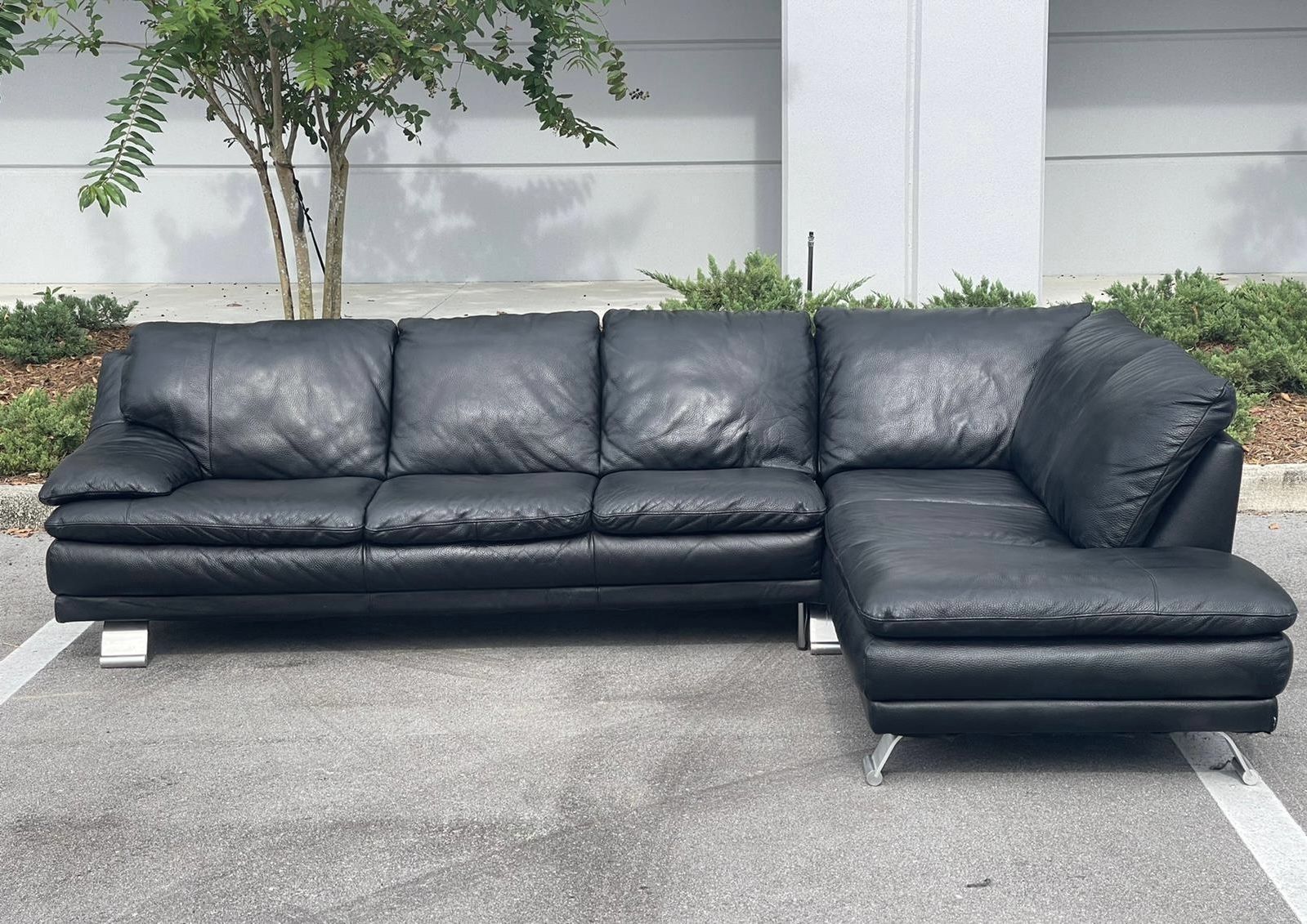 Couch/Sofa Sectional - Black - El Dorado - Leather - Delivery Available 🚛
