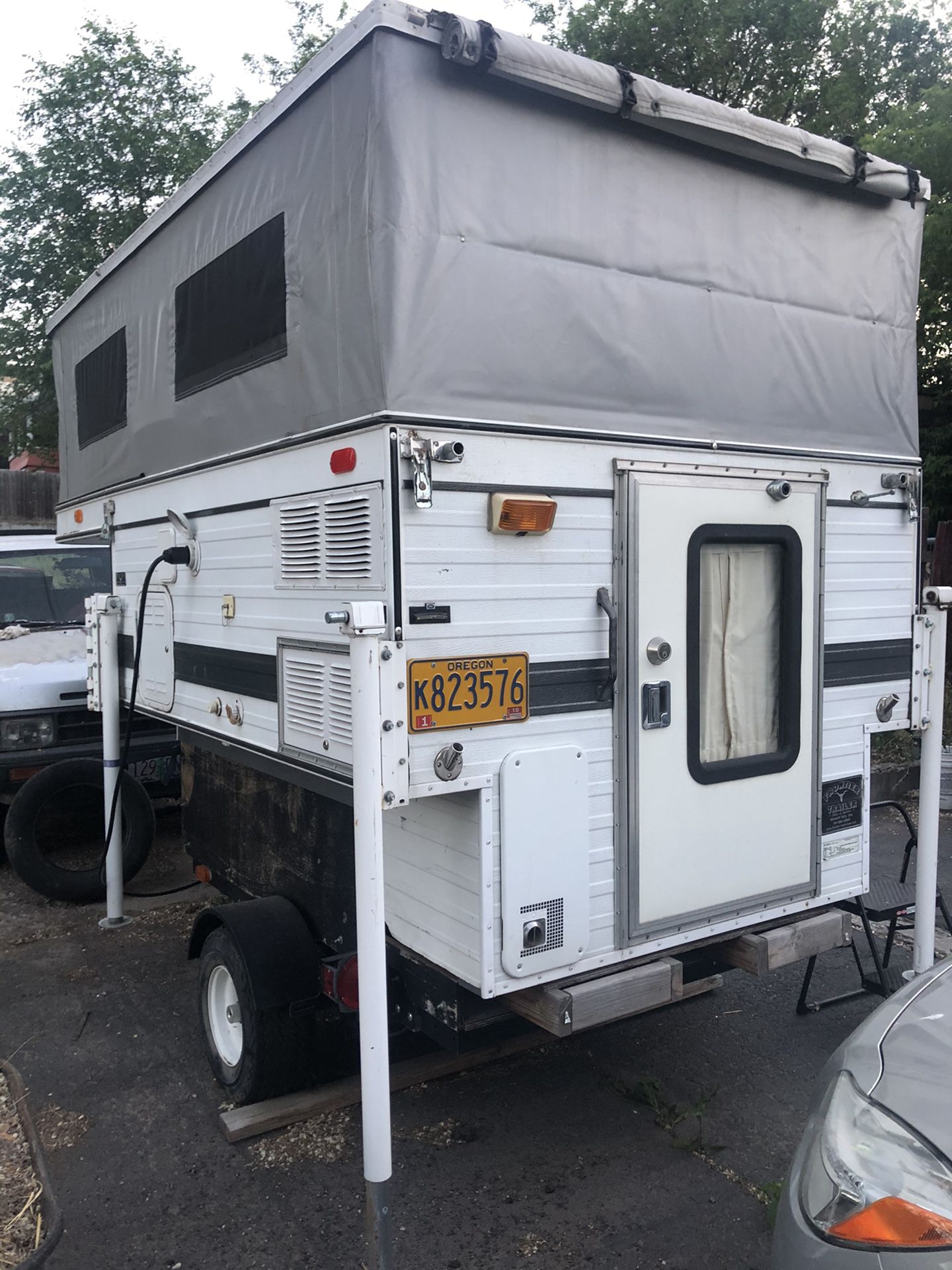 07 four wheel camper mint condition