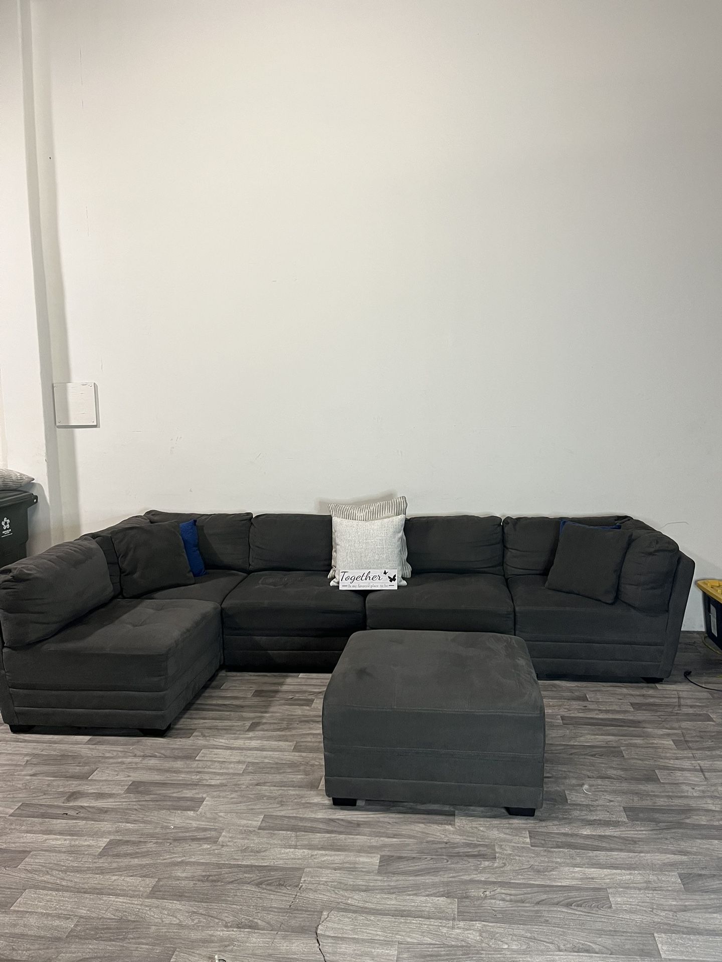 Gray 6 Piece Costco Modular Sectional Couch (FREE DELIVERY 🚚)