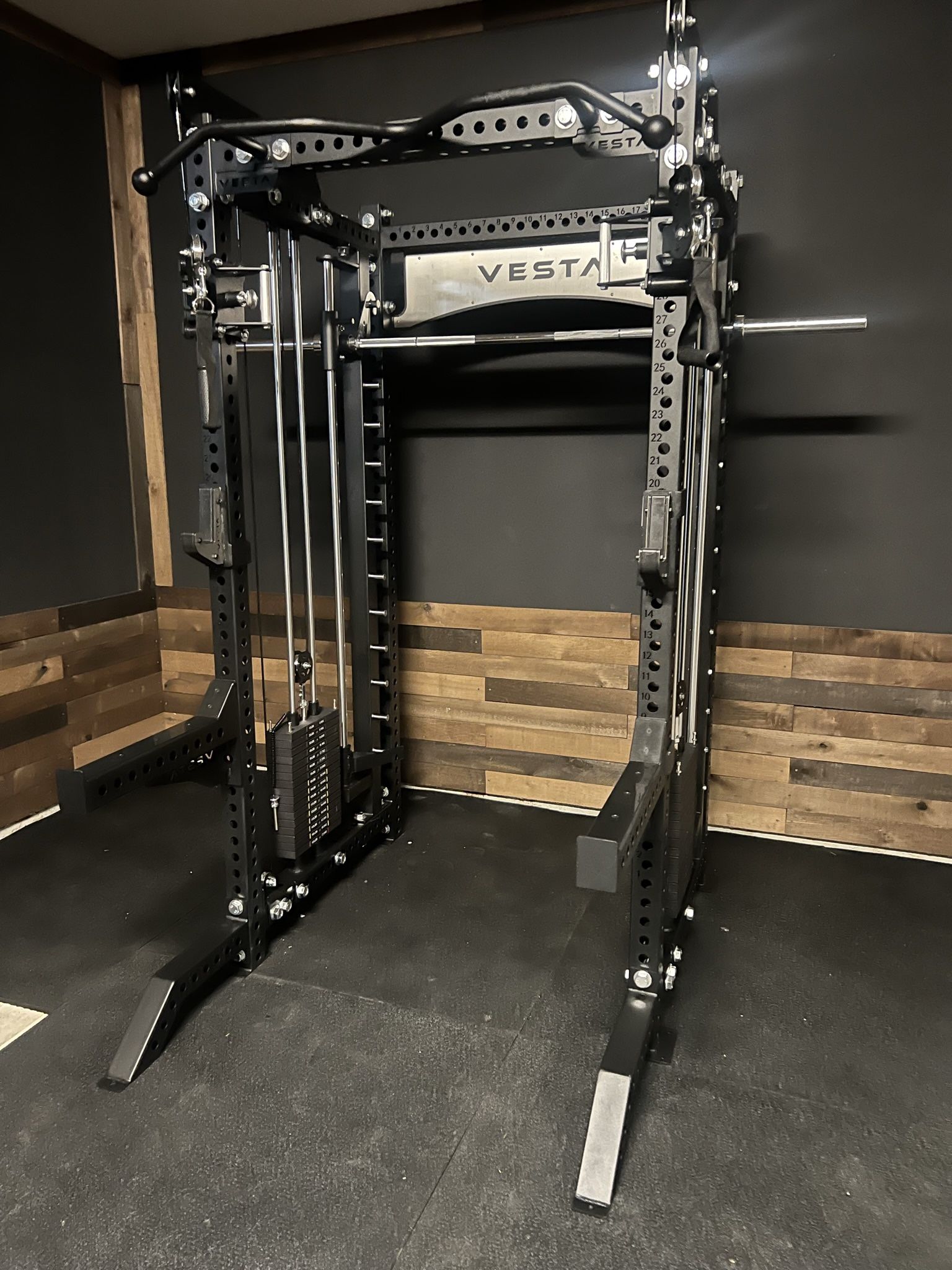 SQUAT RACK/ FUNCTIONAL TRAINER/ POWER CAGE/ ADJUSTABLE PULLEY SYSTEM/ GYM EQUIPMENT/ VESTA FITNESS 