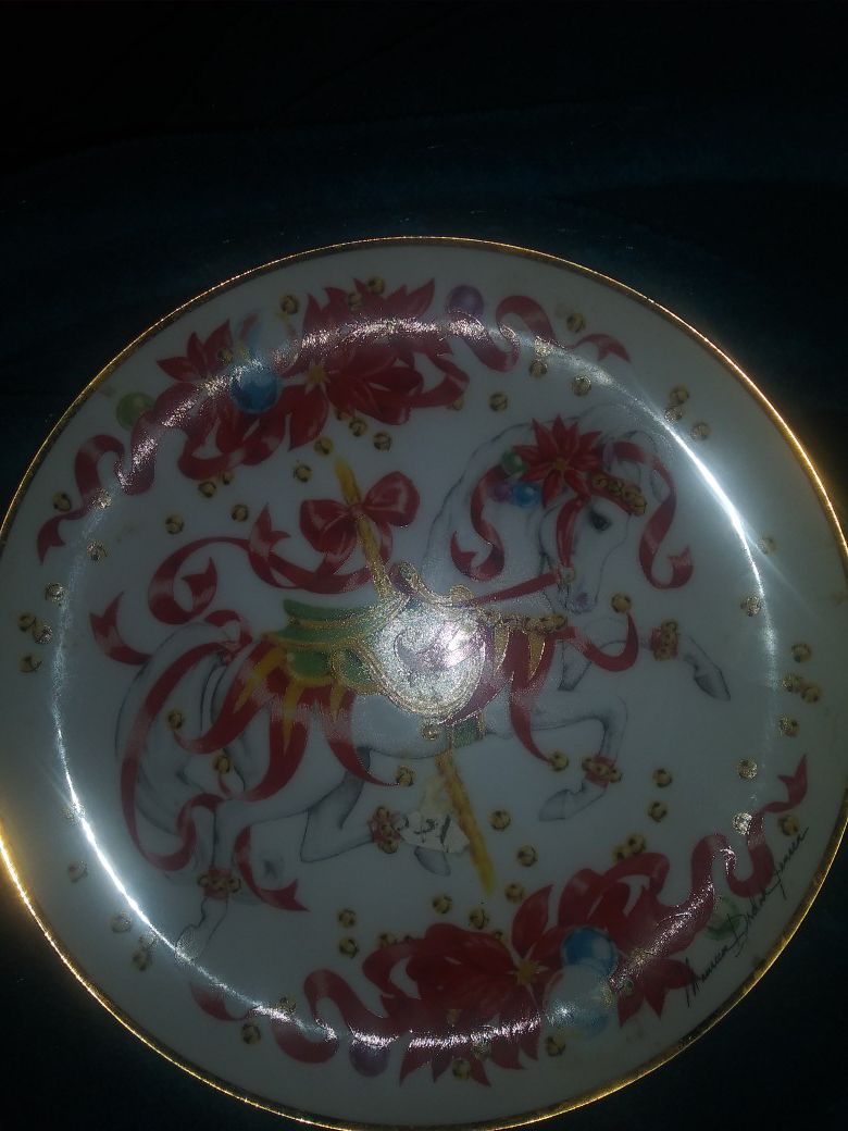 Very cute collector circus plate