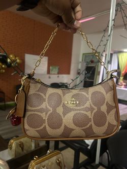 Coach shoulder bag