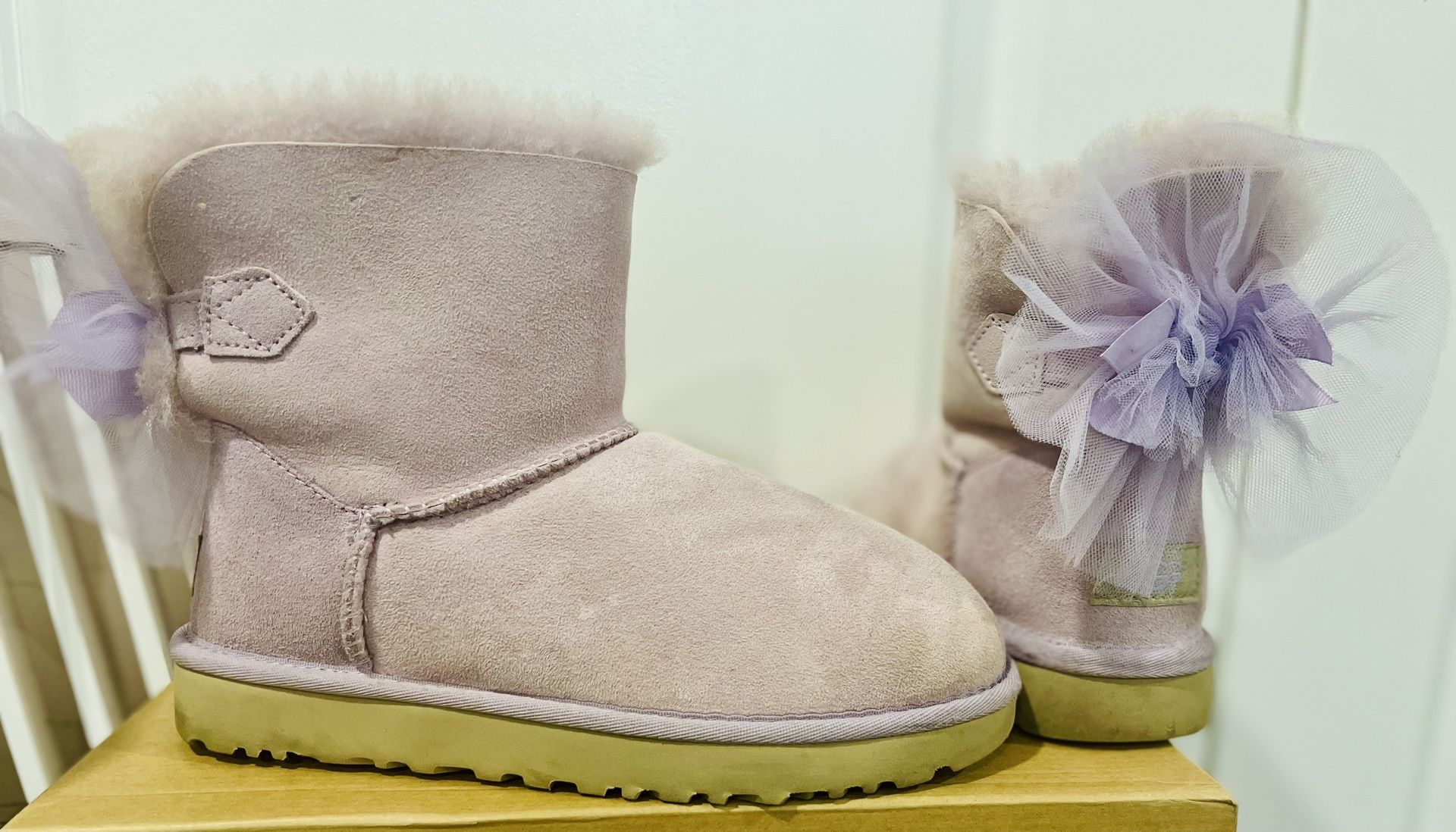 Women’s Ugg Size 6