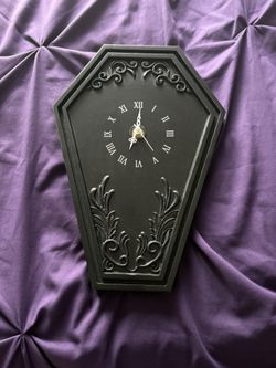 Coffin clock