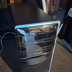 Hp Pavilion Desktop PC, Windows 11, i7, 16 gb Ram, 2TB Storage. - $195