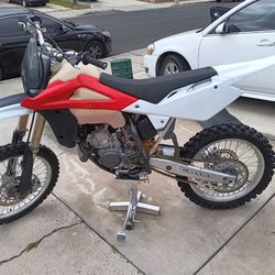 Dirt Bike 