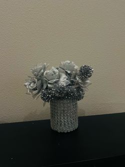Vase with flowers