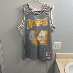 Lakers Jersey Size XL