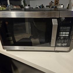 Microwave- Black & Decker
