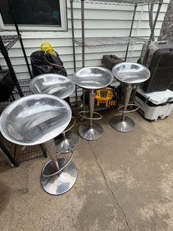 Set of 4 Chrome Adjustable Bar Stools