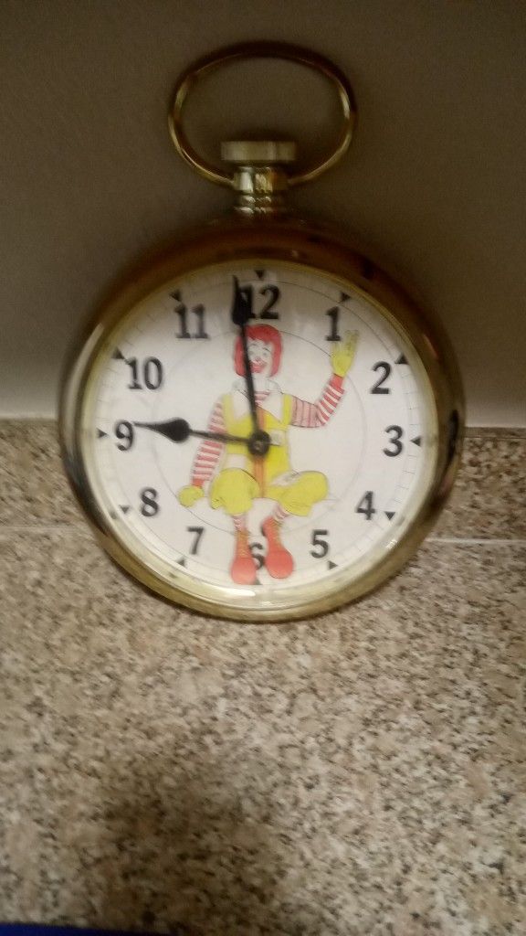 RONALD MCDONALD Clock From The 80's Collectible