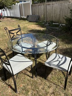 Dining Table With 4 Chairs