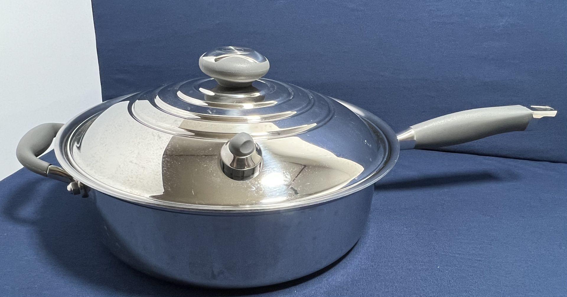 Royal Prestige 10.5” Skillet 5 PLY Frying Pan T304 Made In Italy with Vented Lid