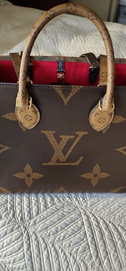 Brown Purse With Logo
